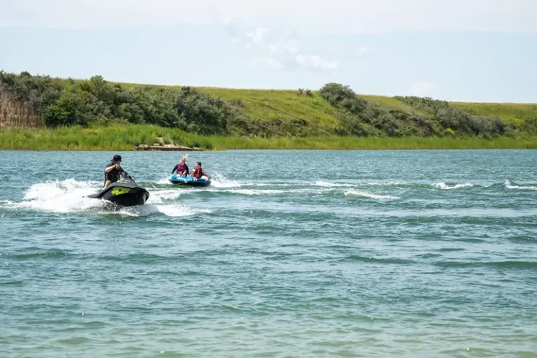 discover-the-best-lakes-near-saskatoon-for-summer-fun